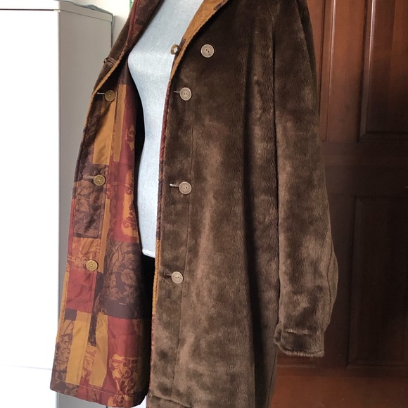 Reversible faux fur coat size Medium - Picture 14 of 14